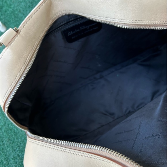 Salvatore Ferragamo Vintage Y2K Gancini Embossed Leather Handbag Beige - Picture 13 of 16